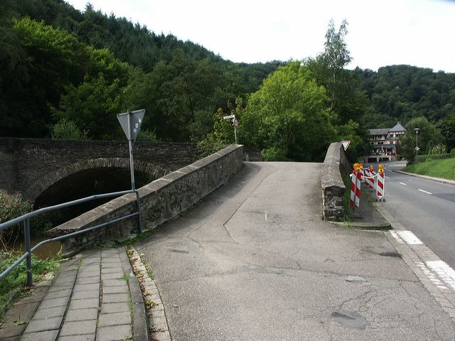 199_.jpg
